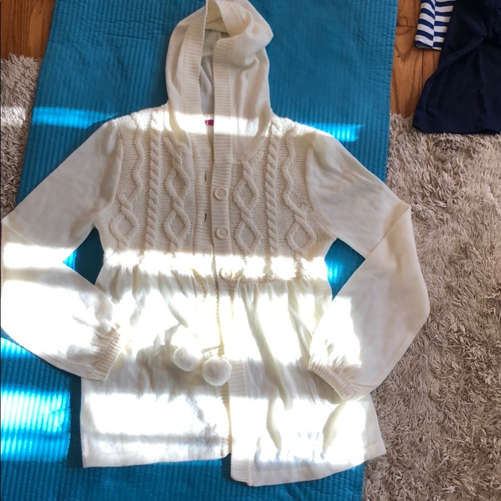 Cute white knit sweater girls size large